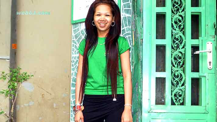 photo bar manager girl in Phnom Penh