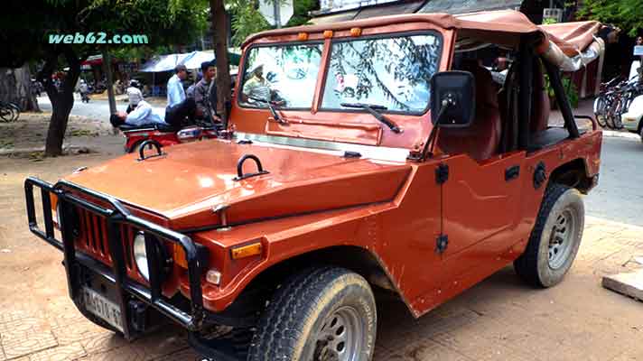 photo Jeep in Phnom Penh Cambodia