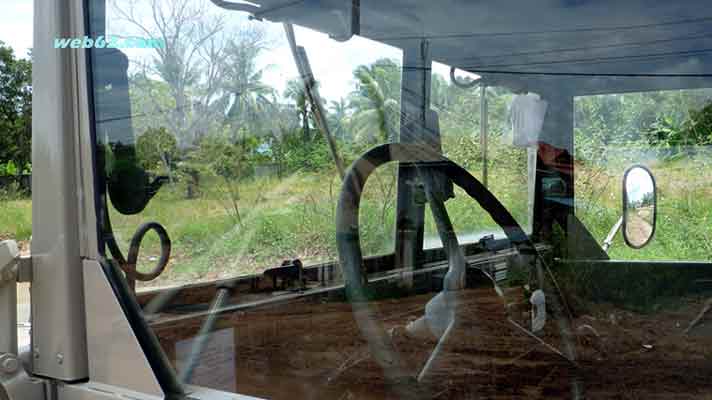 Police truck in Cambodia