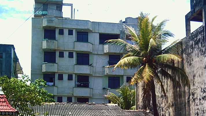 photo Apartment building in Colombo