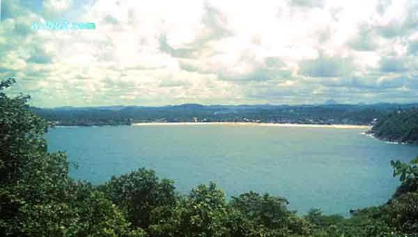 Peace Pagoda view on Galle Bay