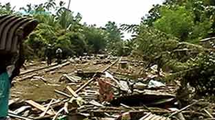 photo Railways in Galle Road after the Tsunami