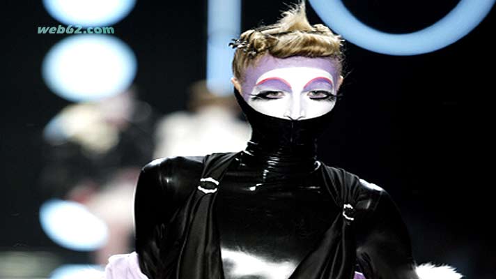 photo Dior Galliano Fashion show