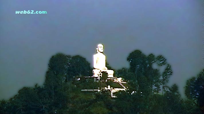 Big White Buddha in Kandy