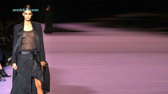 Foto Yves St. Laurent designer Fashion show